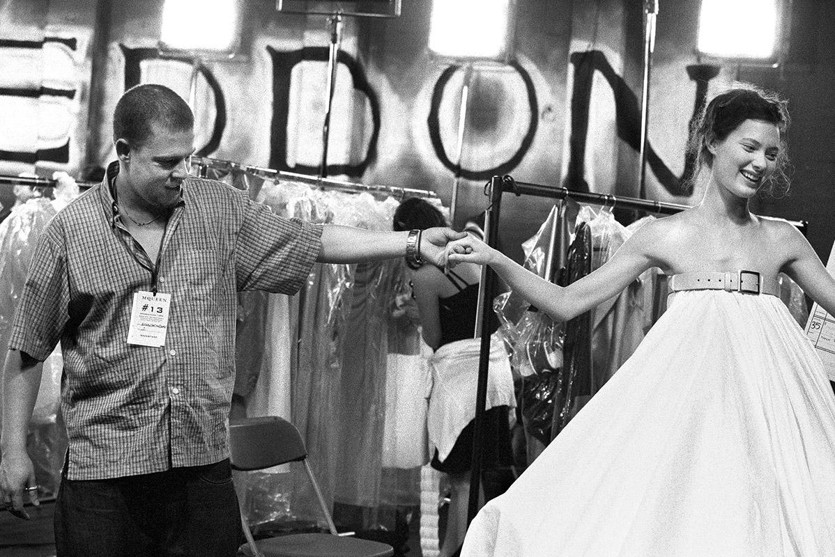 McQueen and model backstage