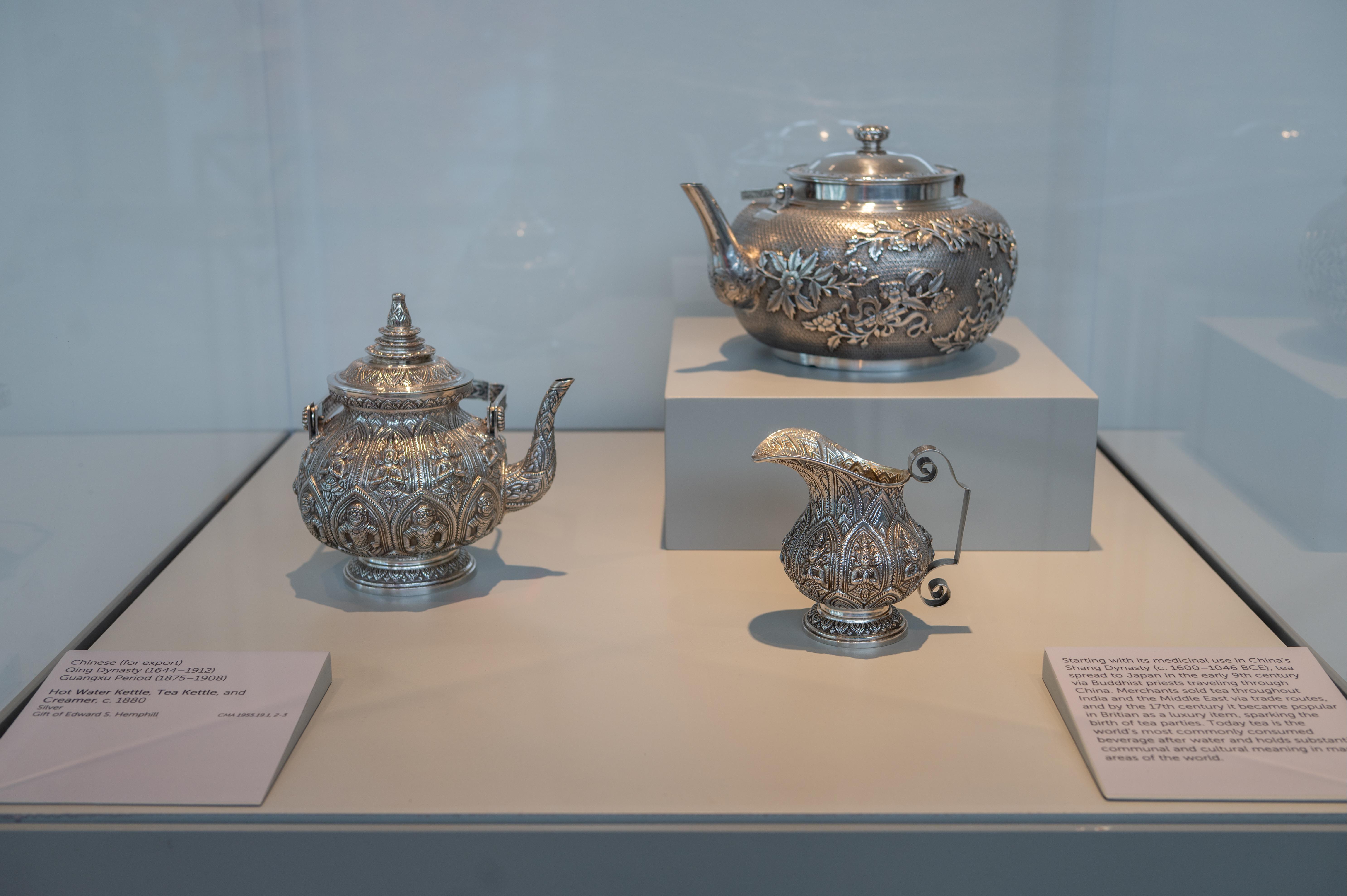 Work piece in case in atrium